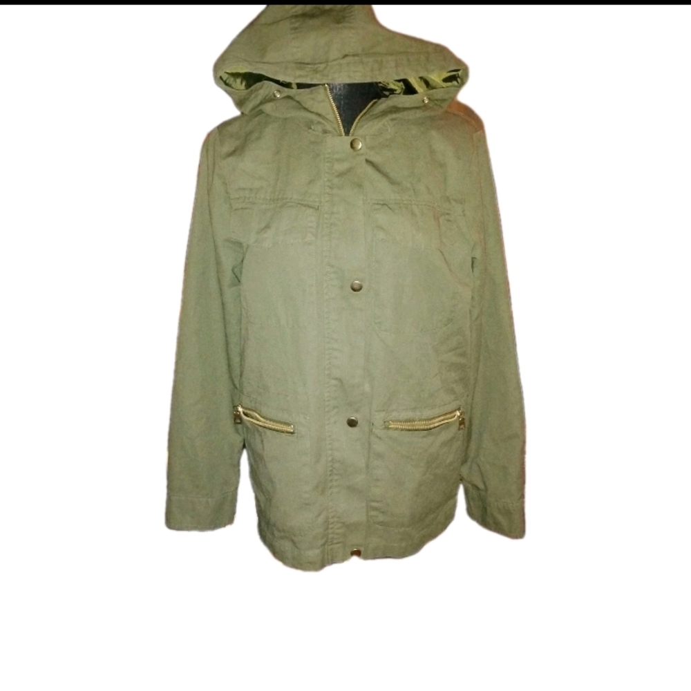 Bella D Green Utility Jacket with Hood and Relaxed Fit